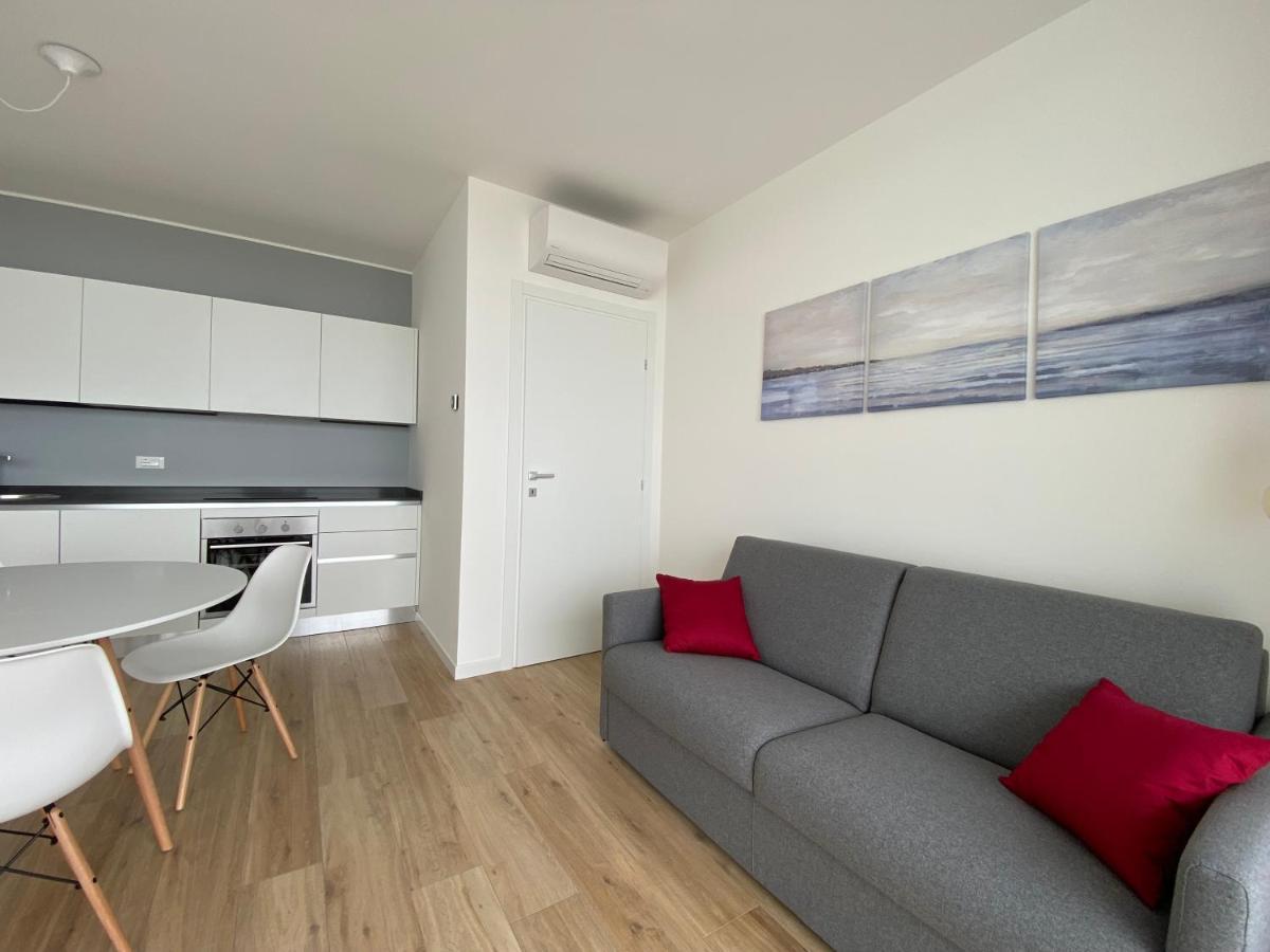 Apartment Podium *