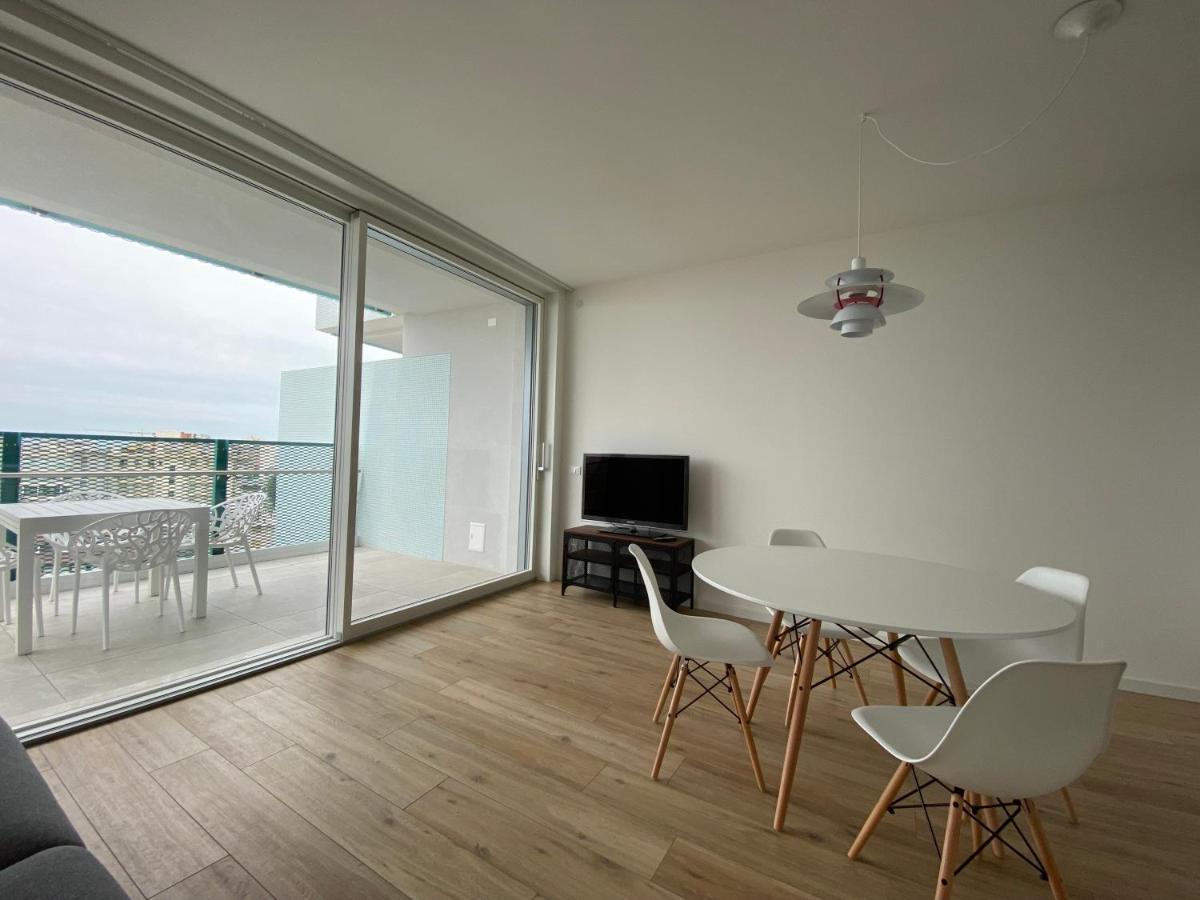 Podium Apartment *